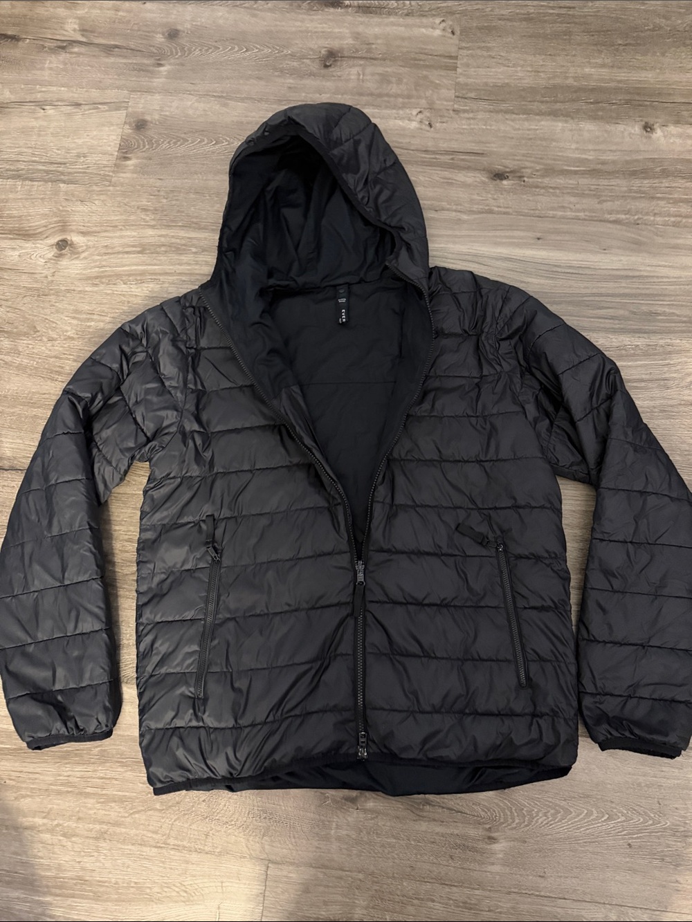 Everlane Men's Black puffer Jacket